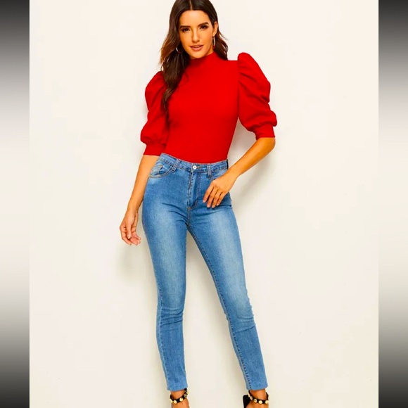 🔥 red puff sleeve mock neck top 🔥 Gorgeous unique blouse size 8/10 large - Picture 1 of 3